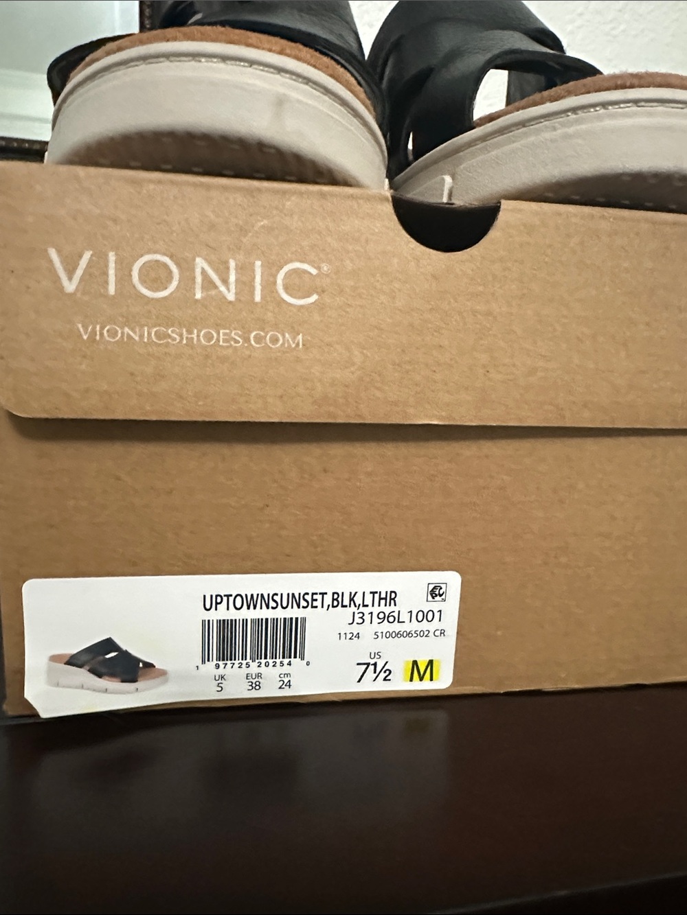 Vionic Uptown Sunset Black Leather Womens Slide Sandals